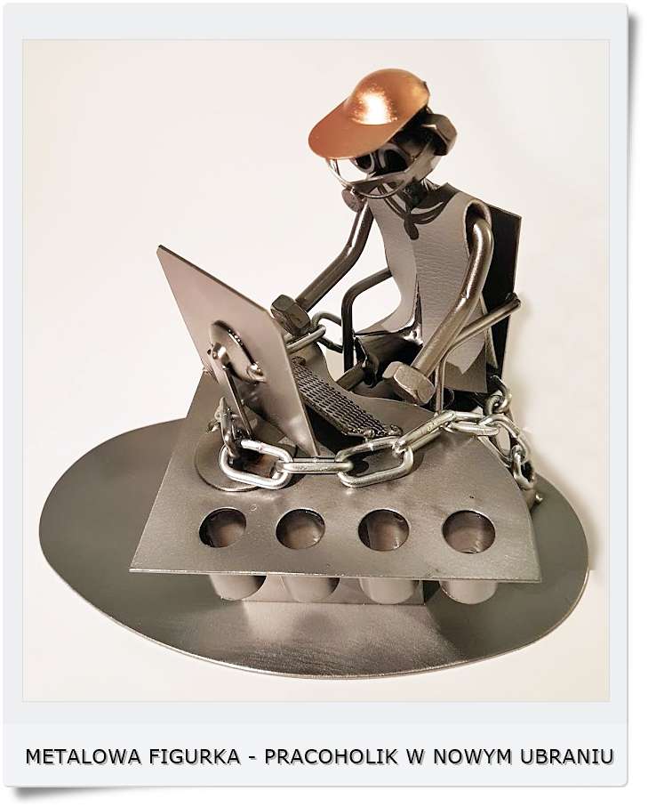 Przybornik figurka na biurko