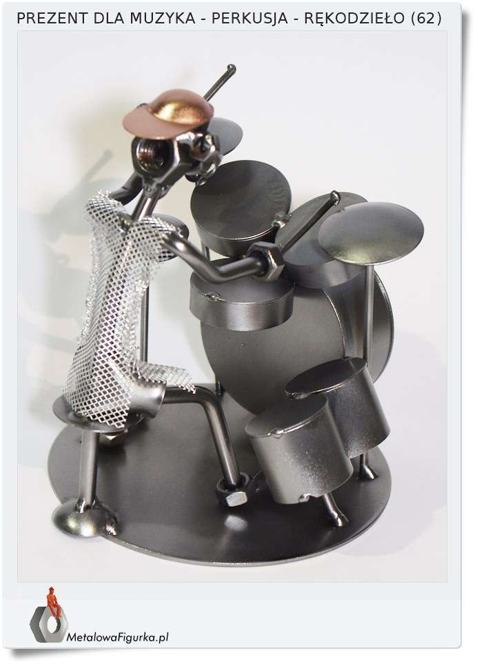 Metaloplastyka figurki ze śrubek