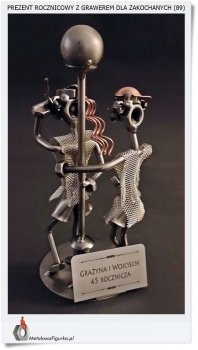 figurka-na-prezent-z-grawerem_1404.jpg